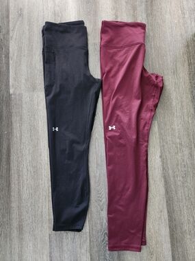 Under Armour Womens Black and Burgundy Performance Leggings Size Large